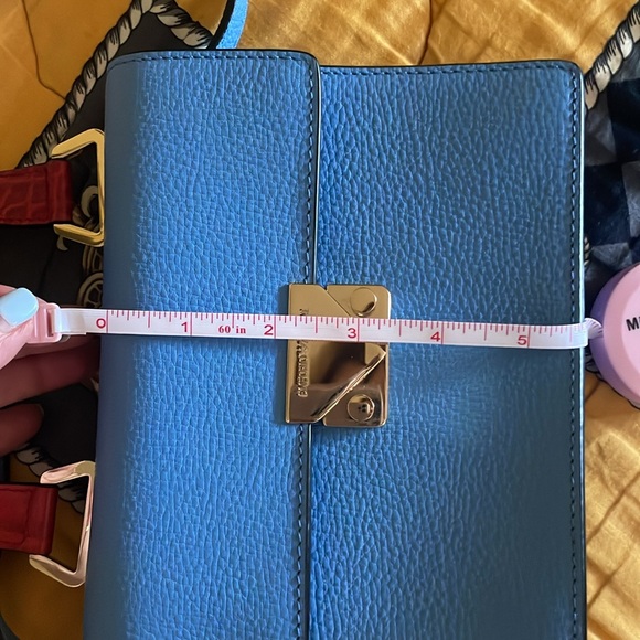 Small Emporio Armani brand new purse.Blue with red handle. - Picture 7 of 8